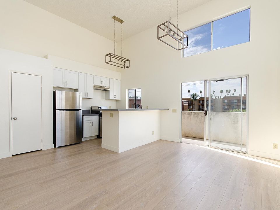 1st image of 321 S Berendo St APT 308