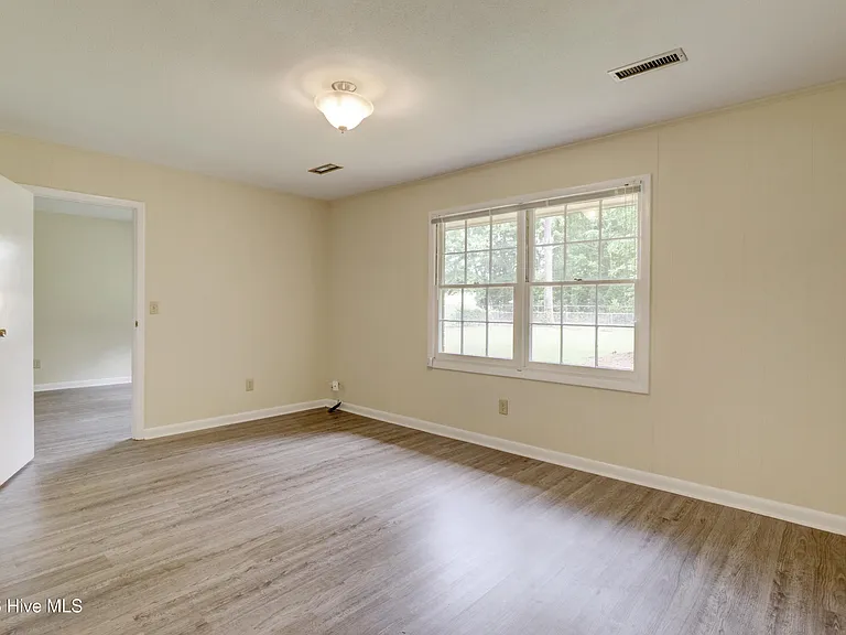 4010 Lake Ave — Photo 7