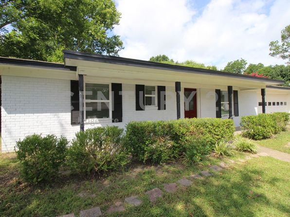 615 Sides Cir