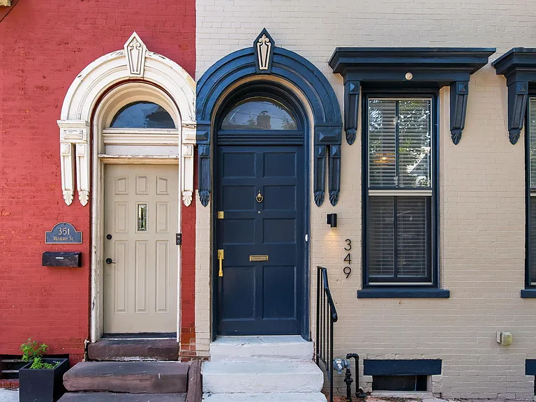 349 N Mulberry St — Photo 3