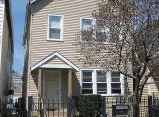 2714 W Belden Ave, Chicago, IL 60647