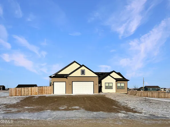 13669 Mulberry Loop NW, Williston, ND 58801