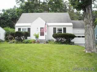 14 Winmar Cres, New Hartford, NY 13413