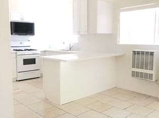 1090 N Summit Ave APT 5, Pasadena, CA 91103