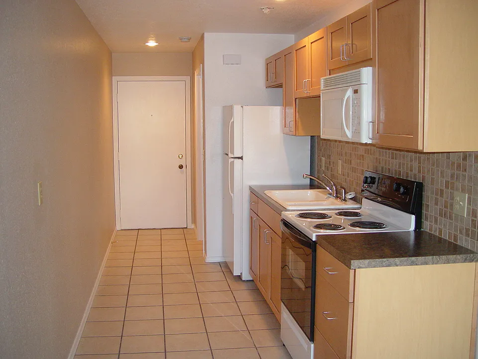1719 SW 16th Ave #7