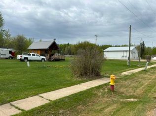 16 1st St E, Big Lakes County, AB T0G1C0