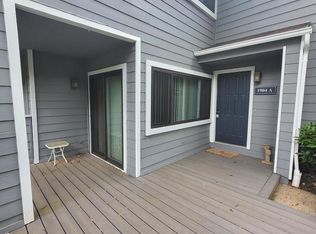 1904 Villaridge Dr, Reston, VA 20191