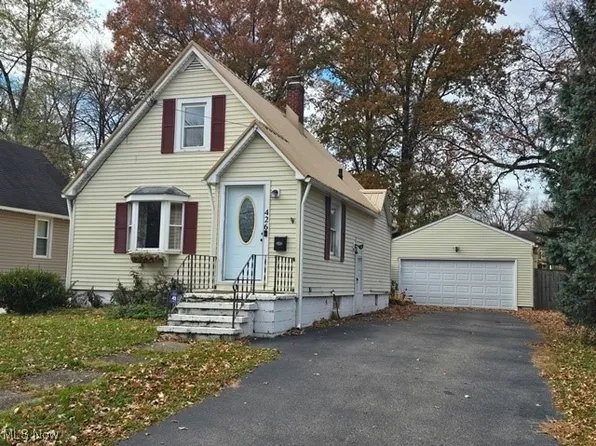 426 Jefferson St, Ravenna, OH 44266