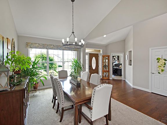 3rd image of 62 Tall Oaks Dr