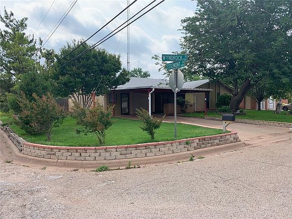 4th image of 2901 Wyndrock Dr