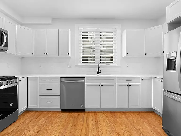 79 Sydney St #1 — Photo 3