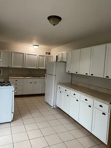 3216 Haraway St — Photo 3