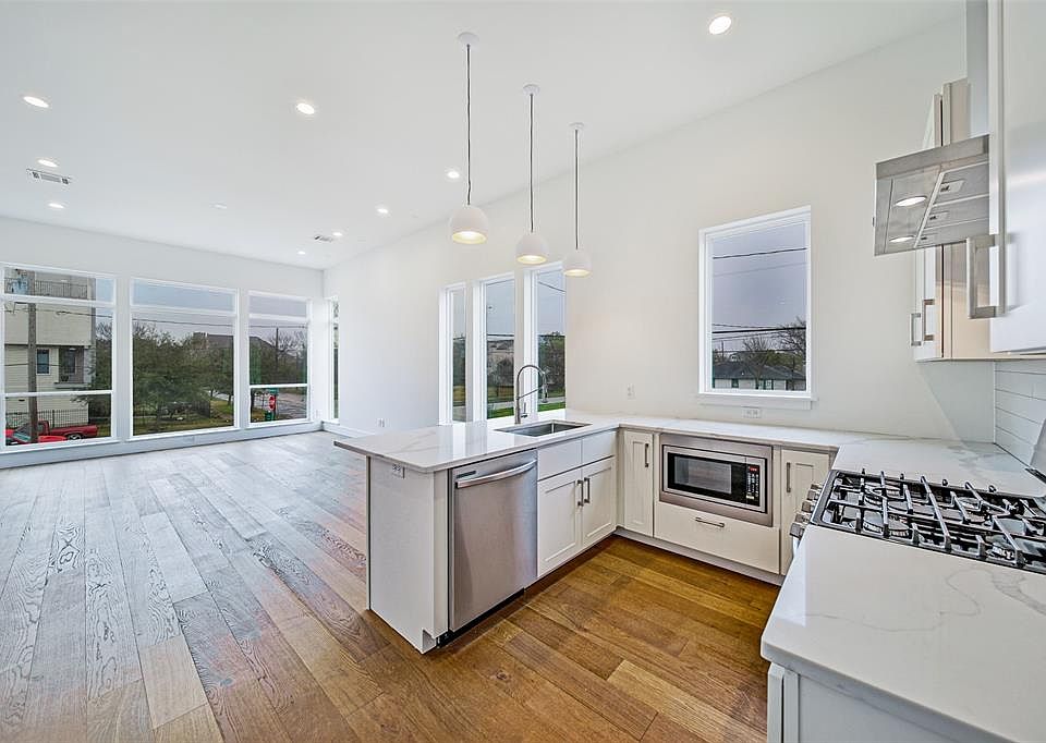 1st image of 2408 Emancipation Ave #C