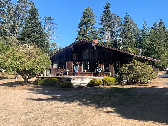 2nd image of 45100 Cypress Dr