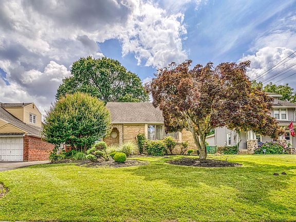 2nd image of 4620 Convent Ln