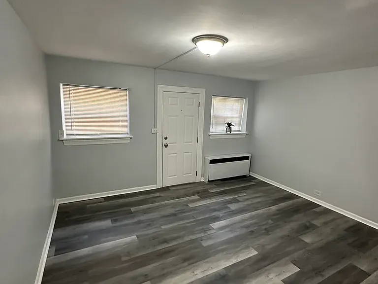 2443 S 50th Ave #2A — Photo 3