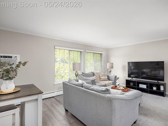 3rd image of 500 Romeo Rd Unit 125