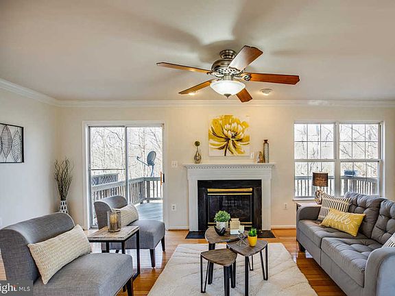 5th image of 601 Kings Crest Dr