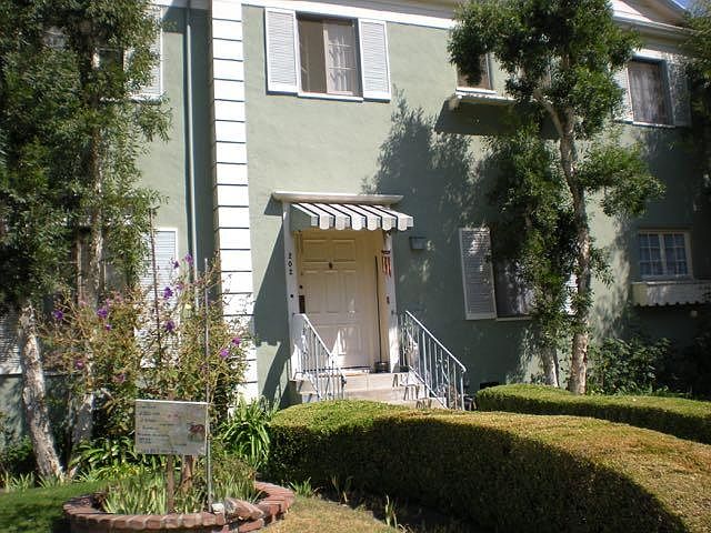 1st image of 5876 W 2nd St