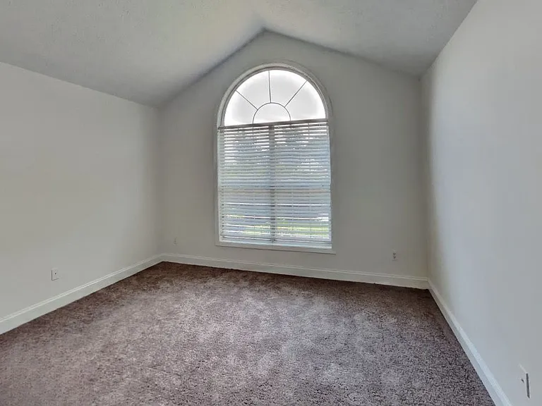 4000 Moore Creek Dr — Photo 16