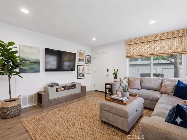 1346 E Hillcrest Dr Unit 40, Thousand Oaks, CA 91362