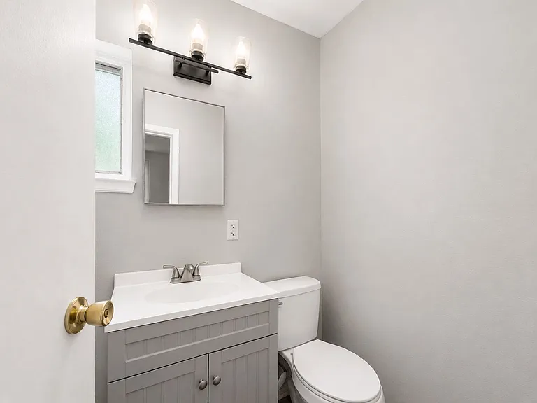 227 E Northwood Ave — Photo 12