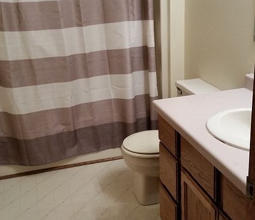 4th image of 332 Oakwood Ave #332