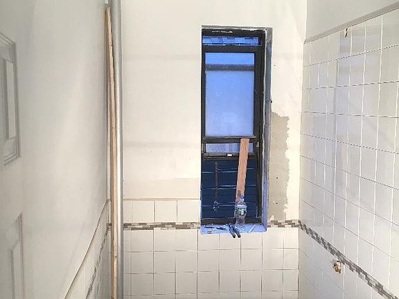 5th image of 3190 Hull Ave APT 33