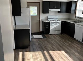 134 Jean St, Oconomowoc, WI 53066