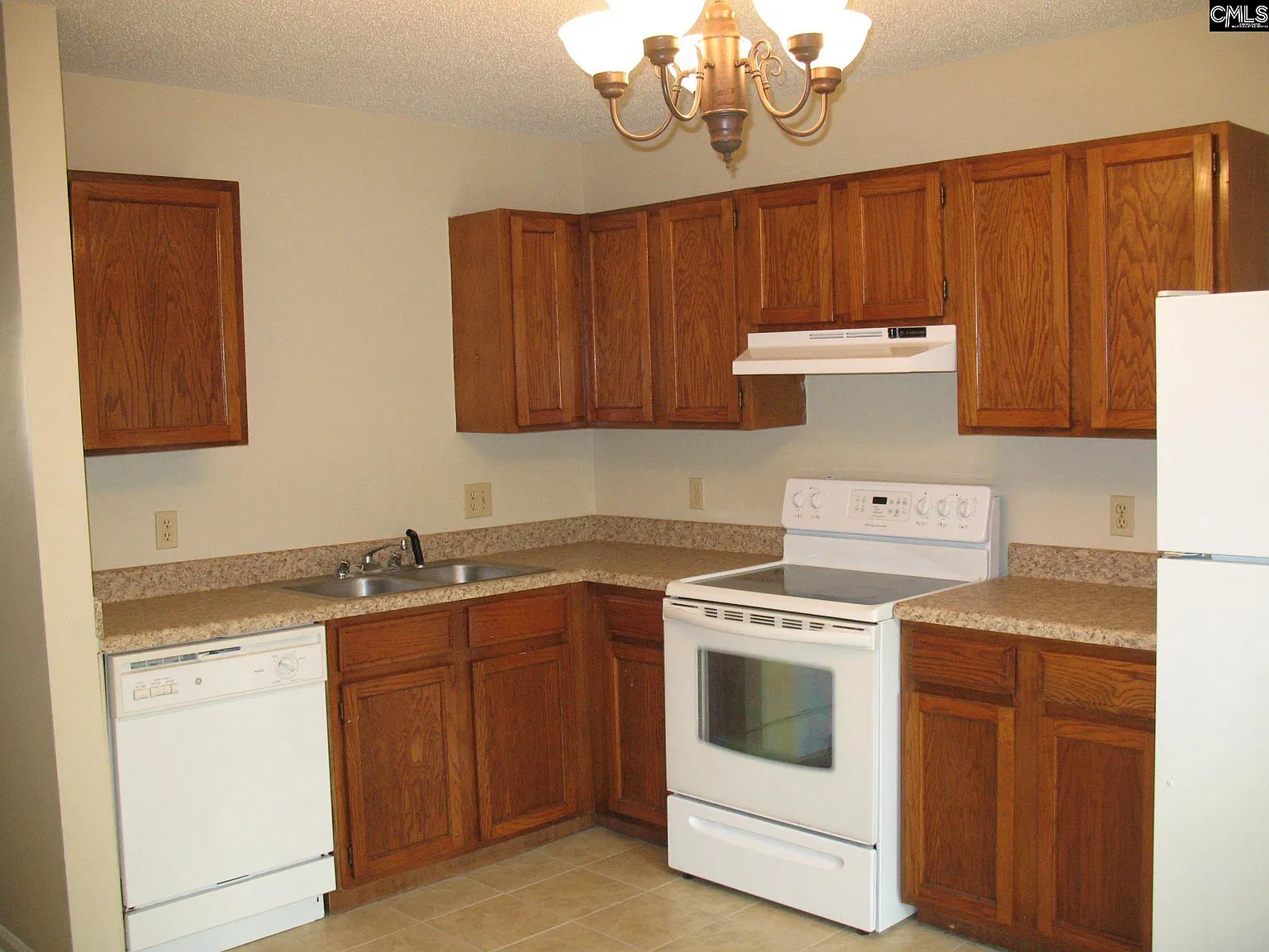 2 bed, 900 sqft, $950 — Photo 3