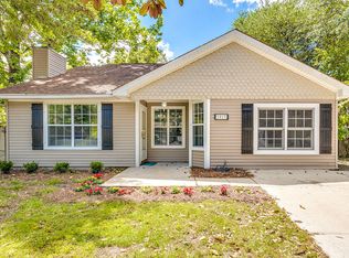 1013 Oakcrest Dr, Charleston, SC 29412