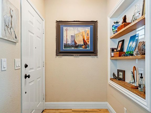 5th image of 1850 Lexington Street