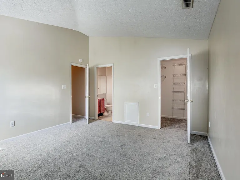 2106 Whitehall Rd #2D — Photo 22