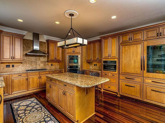Gourmet Kitchen
