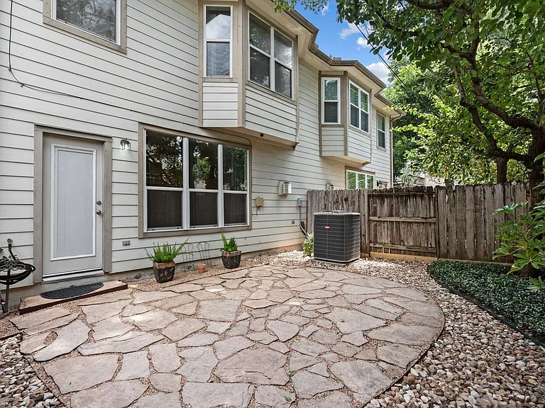 4223 Rose St — Photo 34