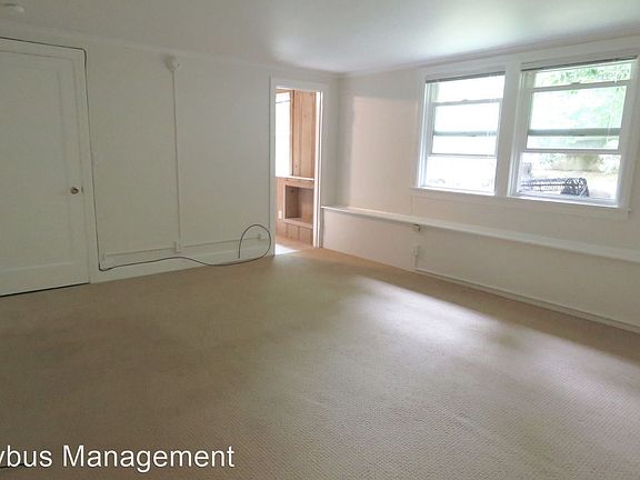 3rd image of 24 Collins St #A