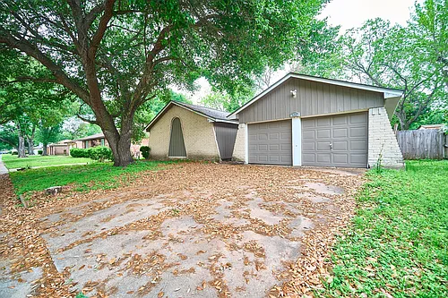 923 Kenforest Dr Photo 1