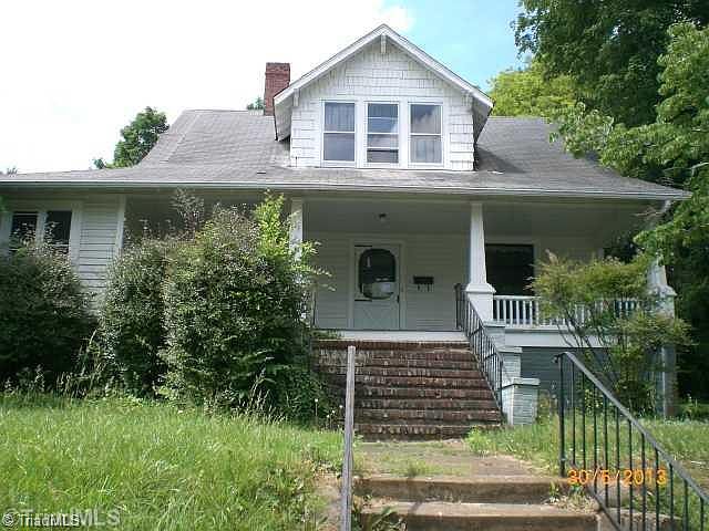 1st image of 15 Vance Cir