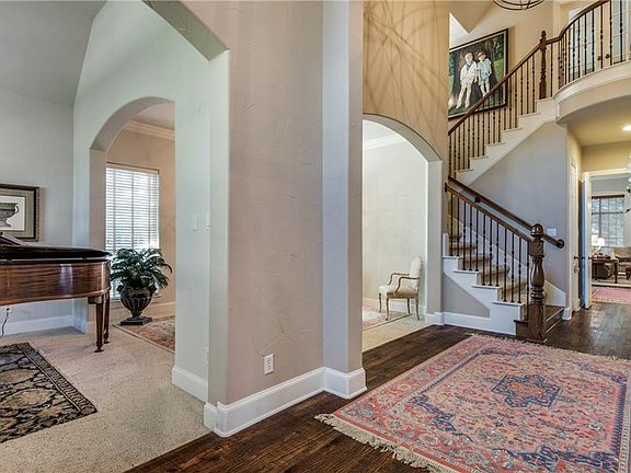 3rd image of 2401 Brushcreek Dr