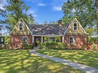 928 E Drumm Cir, Independence, MO 64055