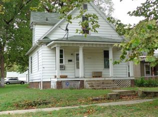 1605 N Walnut Grove Ave, Decatur, IL 62526