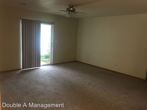 4th image of 3649 Canterbury Ct APT 1