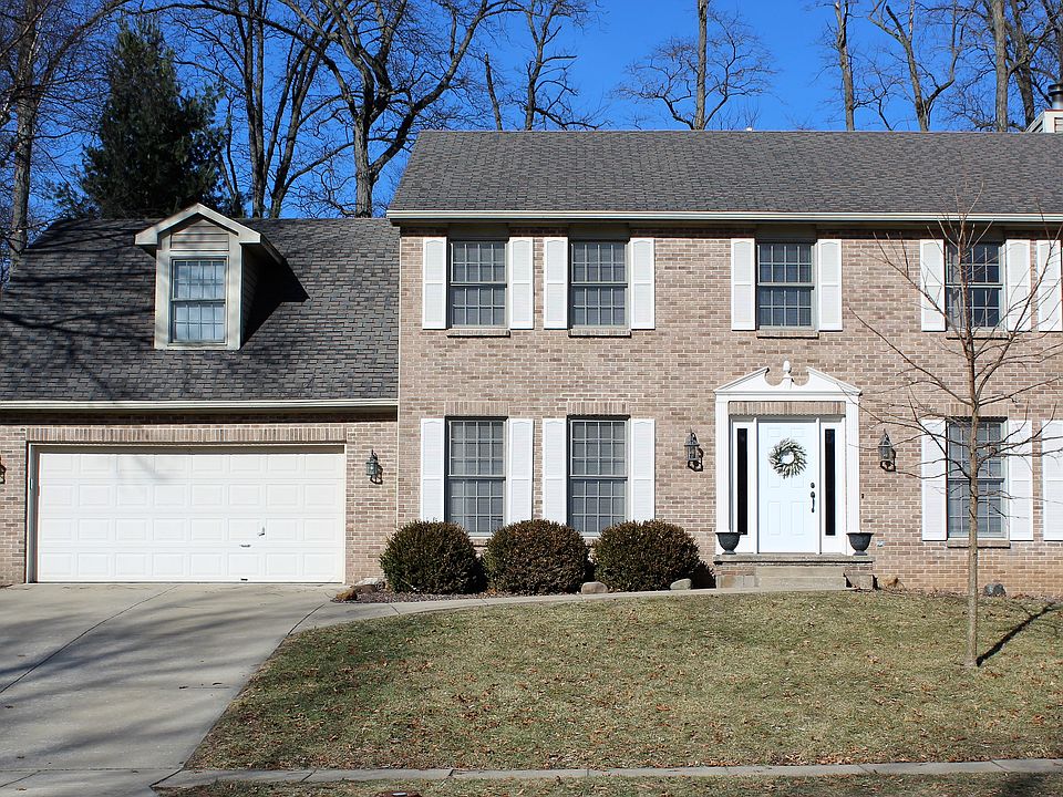 1st image of 822 Red Oaks Ln
