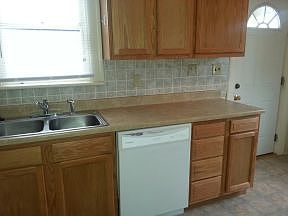 1st image of 24-26 W Lakeview Ave