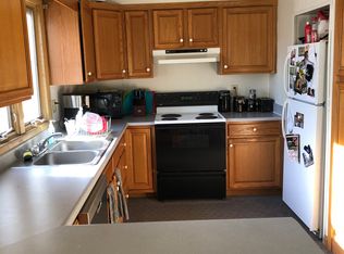 8 Valley Ave APT 5, Iowa City, IA 52246