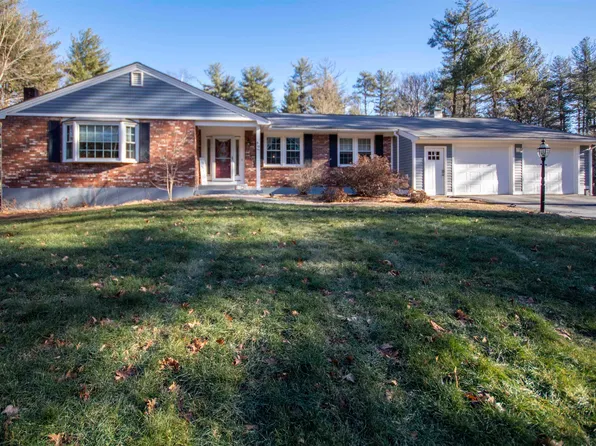 10 Jefferson Drive, Londonderry, NH 03053
