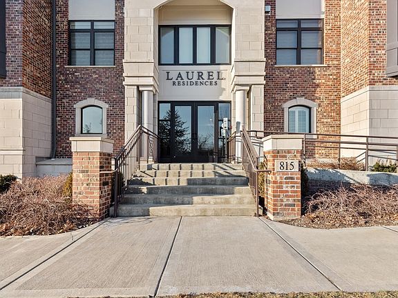 2nd image of 815 Laurel Ave #205