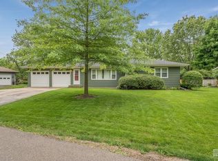 310 E Ridge St, Yorkville, IL 60560