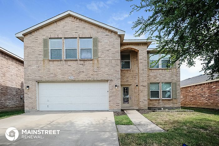 1st image of 3913 Foxhound Ln