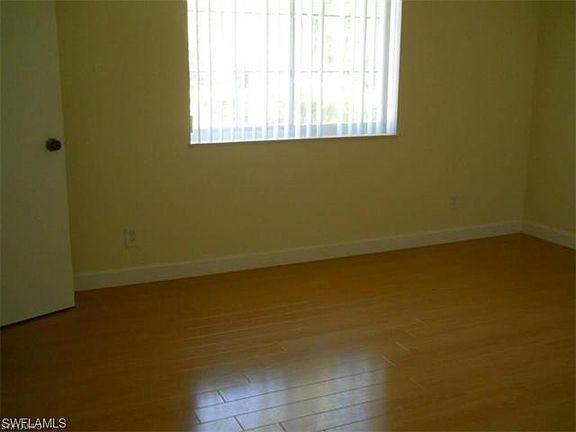 4th image of 4160 6th Ave NE